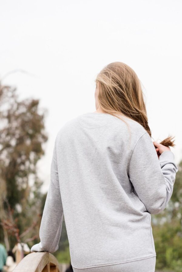 Polerón sudadera unisex Gris de algodón orgánico y poliéster reciclado - Pillqu - Imagen 13
