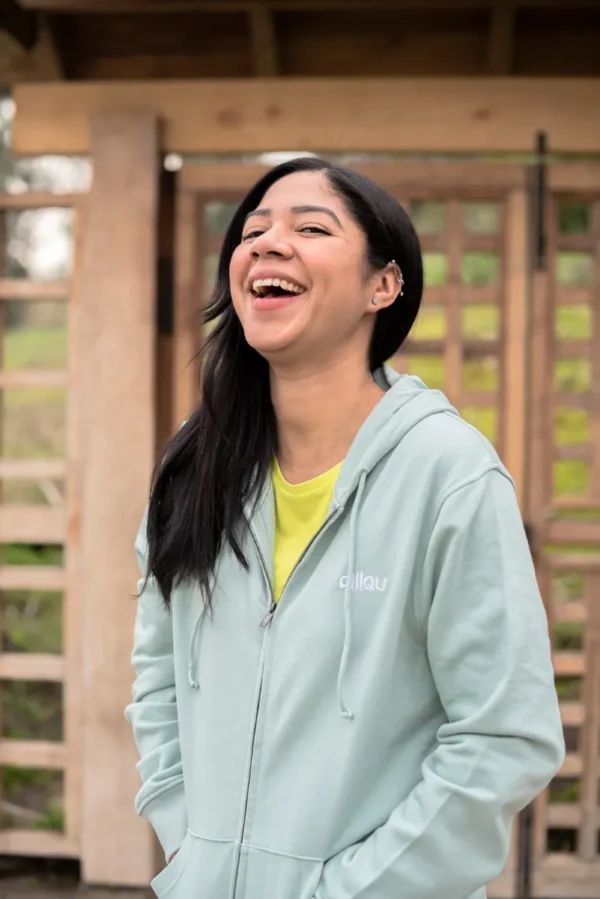 Polerón Hoddie unisex Verde con cierre hecho con algodón orgánico y poliéster reciclado - Pillqu - Imagen 9