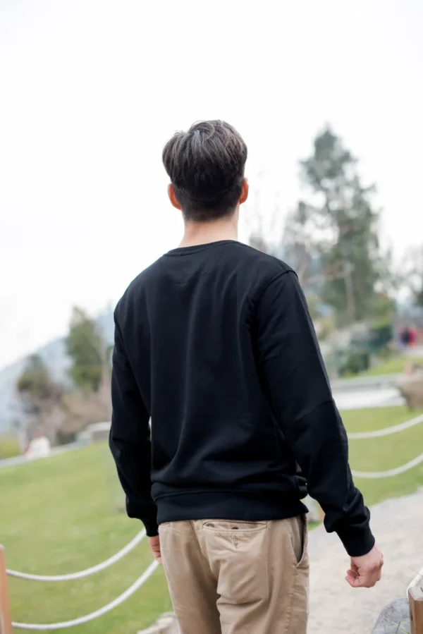 Polerón sudadera unisex negro de algodón orgánico y poliéster reciclado - Pillqu - Imagen 5