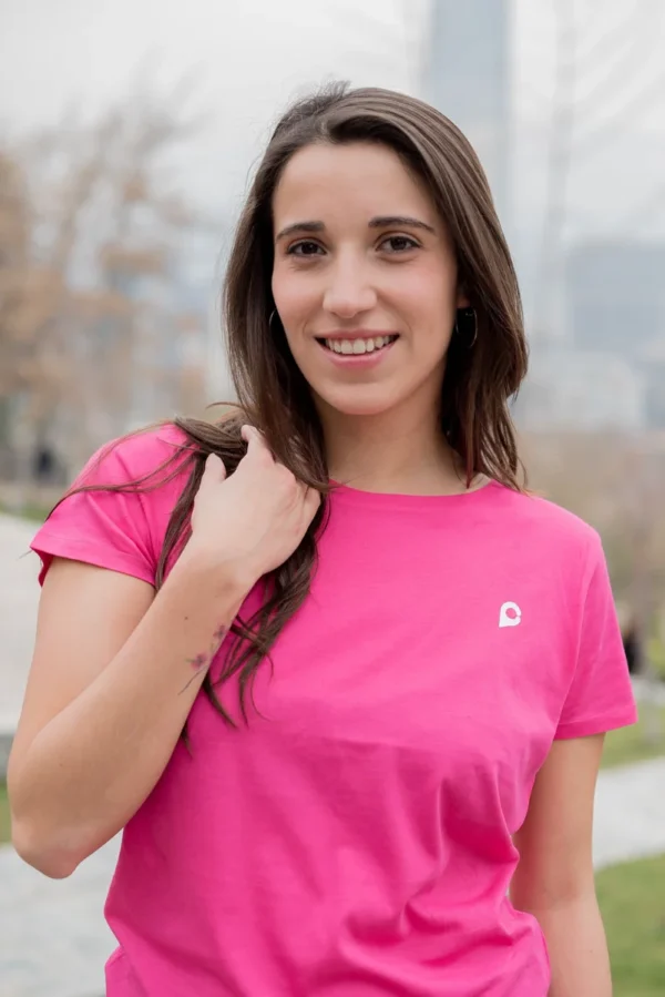 polera color magenta de mujer marca pillqu