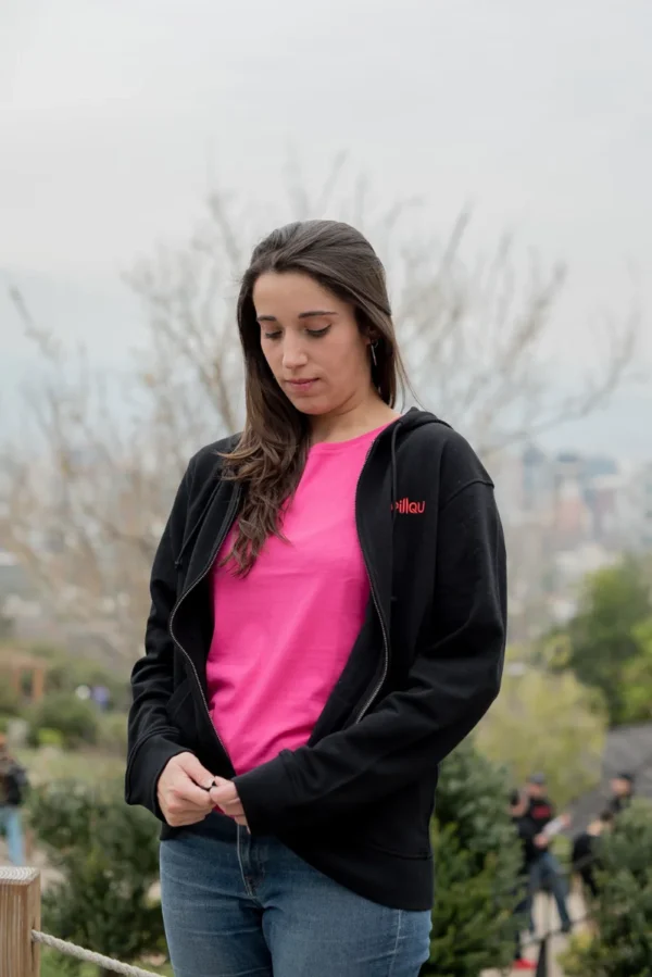 Polerón Hoddie unisex negro con cierre hecho con algodón orgánico y poliéster reciclado - Pillqu - Imagen 5