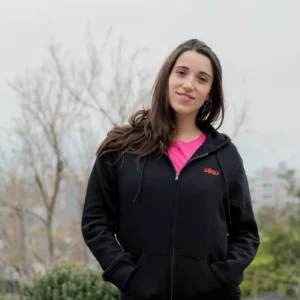 Polerón Hoddie unisex negro con cierre hecho con algodón orgánico y poliéster reciclado - Pillqu