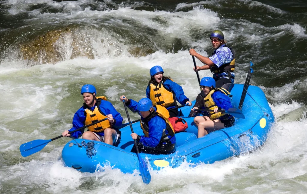 Rafting en Chile: 5 Lugares Increíbles para Experimentar la Adrenalina 4 rafting en chile